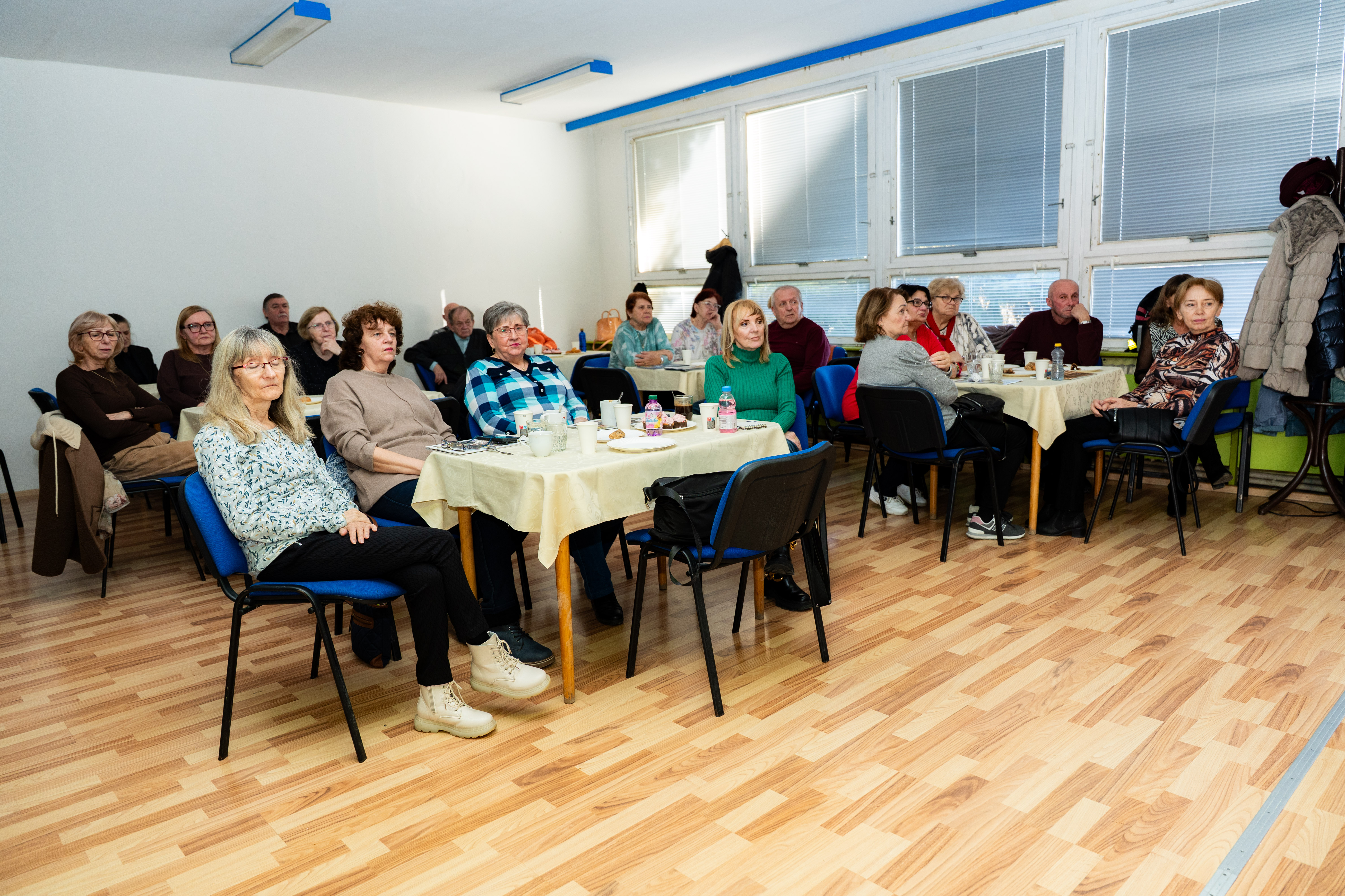 seniorsky klub Denne centrum v MC Kosice - Sidlisko KVP -1-4